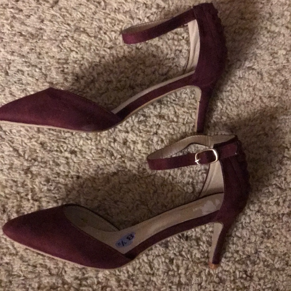 Glaze Slightly Pointed-Toe Faux (Wine) 3” Heels - Picture 2 of 7